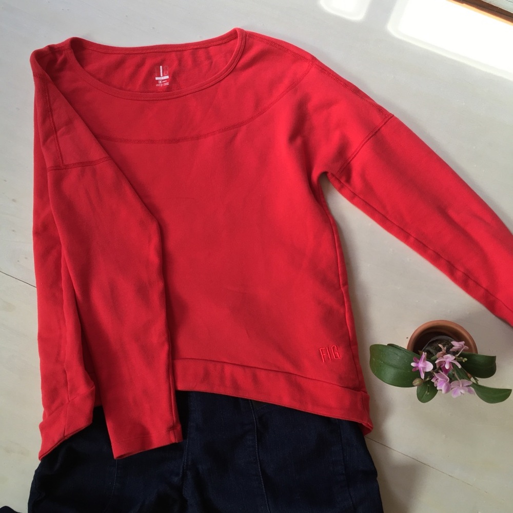 FIG Chalet high-low fleece top